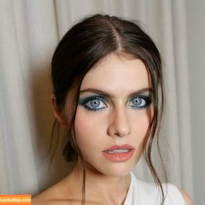 Alexandra Daddario фото #0036
