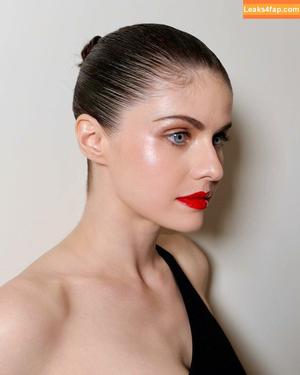 Alexandra Daddario photo #0290