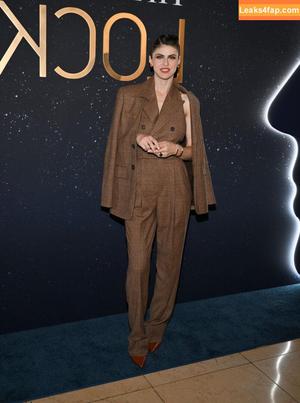 Alexandra Daddario photo #0592