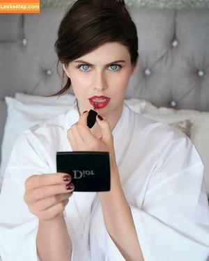 Alexandra Daddario photo #0660