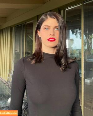 Alexandra Daddario photo #0820