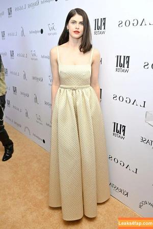 Alexandra Daddario фото #0985