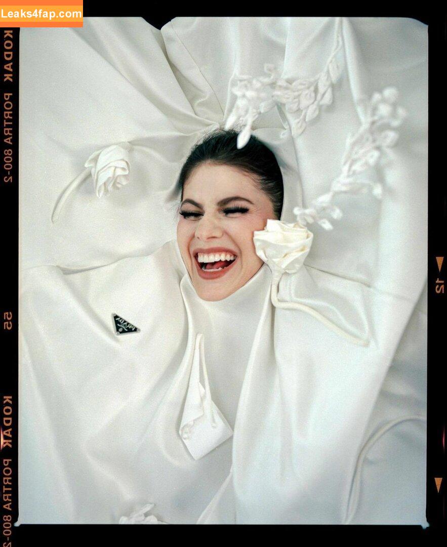 Alexandra Daddario / alexandradaddario слитое фото фото #1033