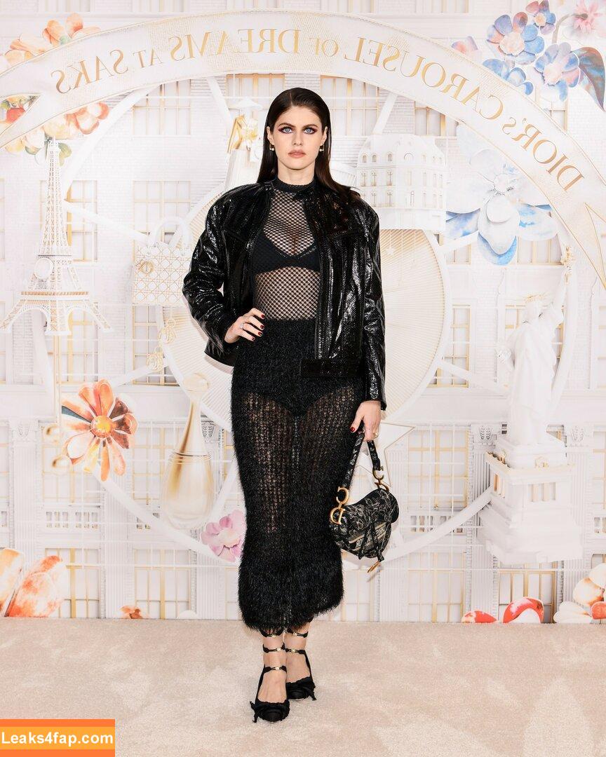 Alexandra Daddario / alexandradaddario слитое фото фото #1147