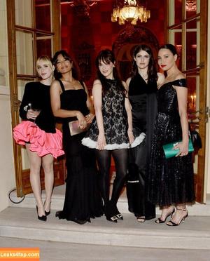 Alexandra Daddario фото #1196