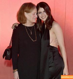 Alexandra Daddario фото #1203