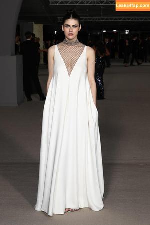 Alexandra Daddario фото #1363