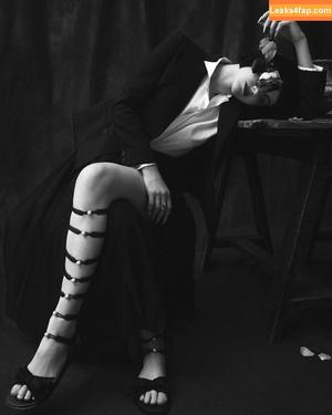 Alexandra Daddario фото #1379