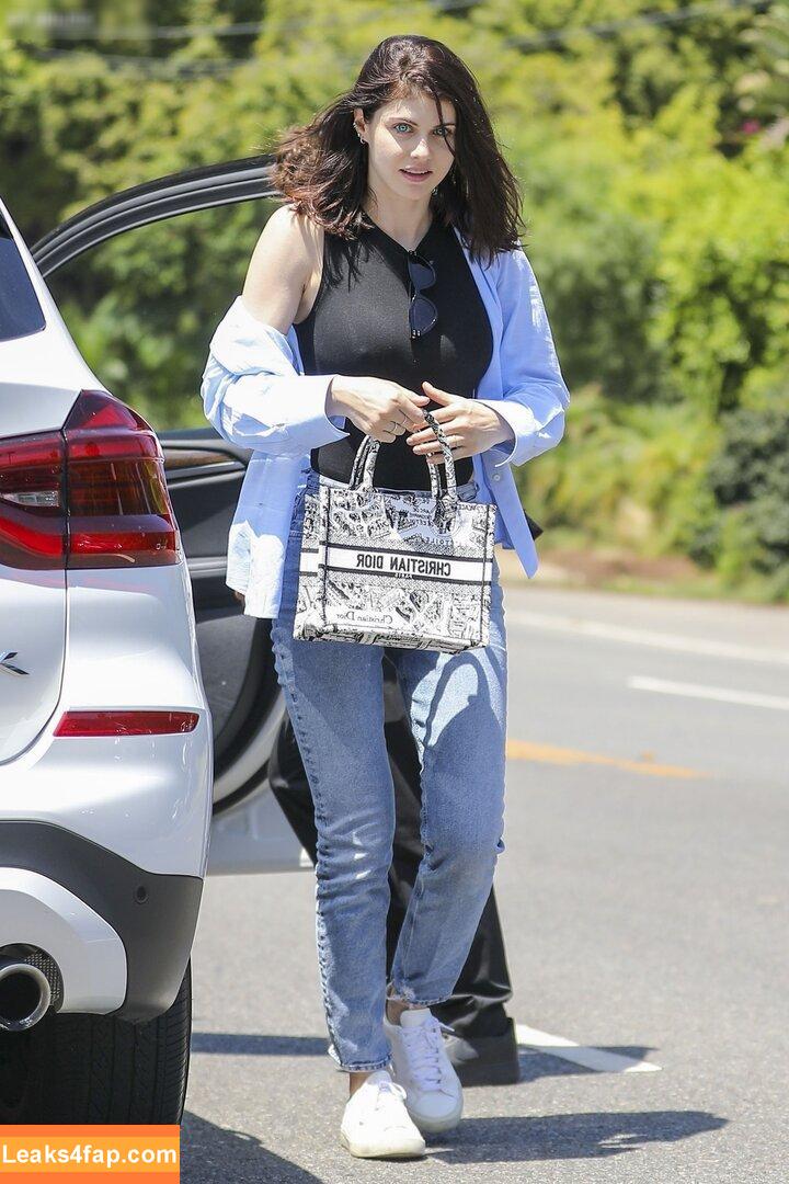 Alexandra Daddario / alexandradaddario leaked photo photo #2159