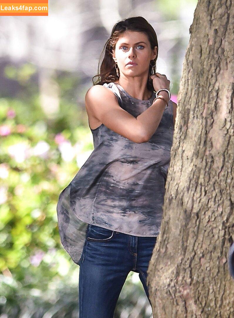 Alexandra Daddario / alexandradaddario слитое фото фото #2312