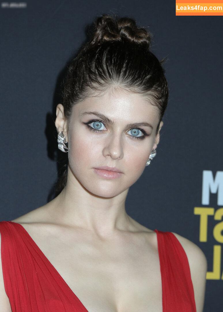 Alexandra Daddario / alexandradaddario слитое фото фото #2486
