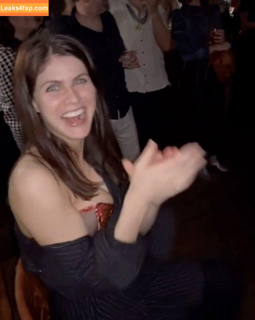 Alexandra Daddario / alexandradaddario слитое фото фото #2492