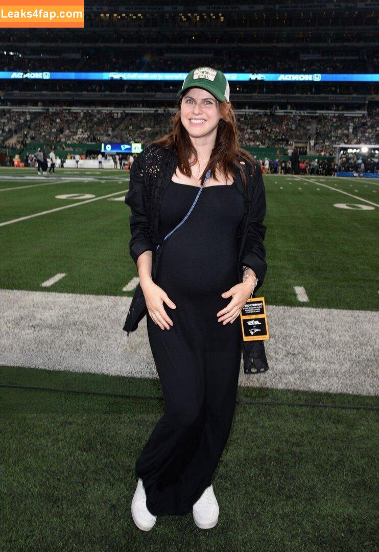 Alexandra Daddario / alexandradaddario слитое фото фото #2735