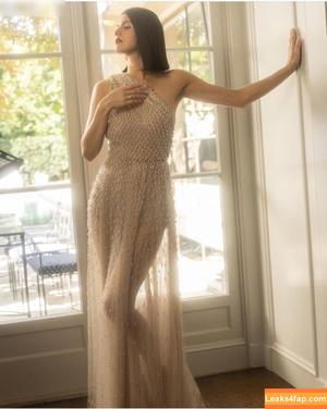 Alexandra Daddario photo #2049