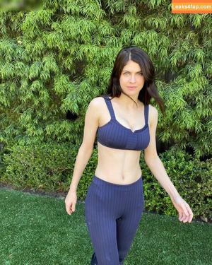 Alexandra Daddario фото #2526