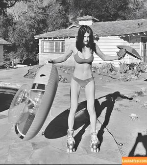 Alexandra Daddario фото #2556