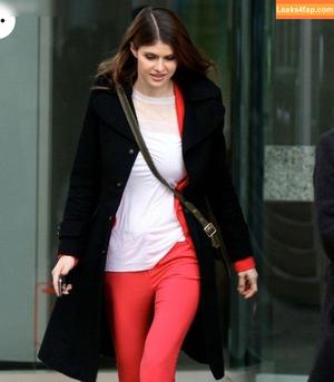 Alexandra Daddario фото #2611