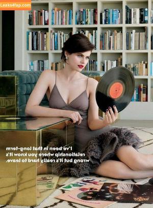 Alexandra Daddario фото #2823