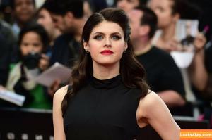 Alexandra Daddario фото #2863