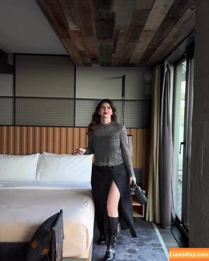 Alexandra Daddario photo #2929