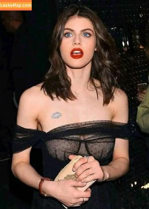 Alexandra Daddario photo #2937