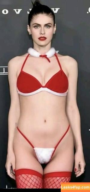 Alexandra Daddario photo #2945