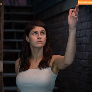 Alexandra Daddario photo #2948