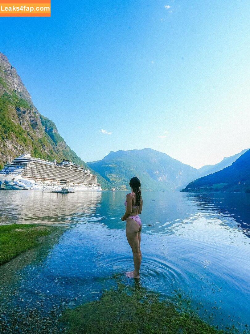 Alexandra Kerr / Wanderlust Alley / wanderlustalley leaked photo photo #0011