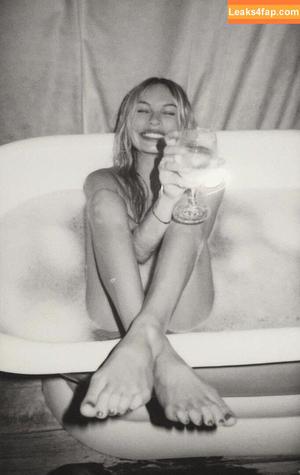 Alexandra Morris photo #0005
