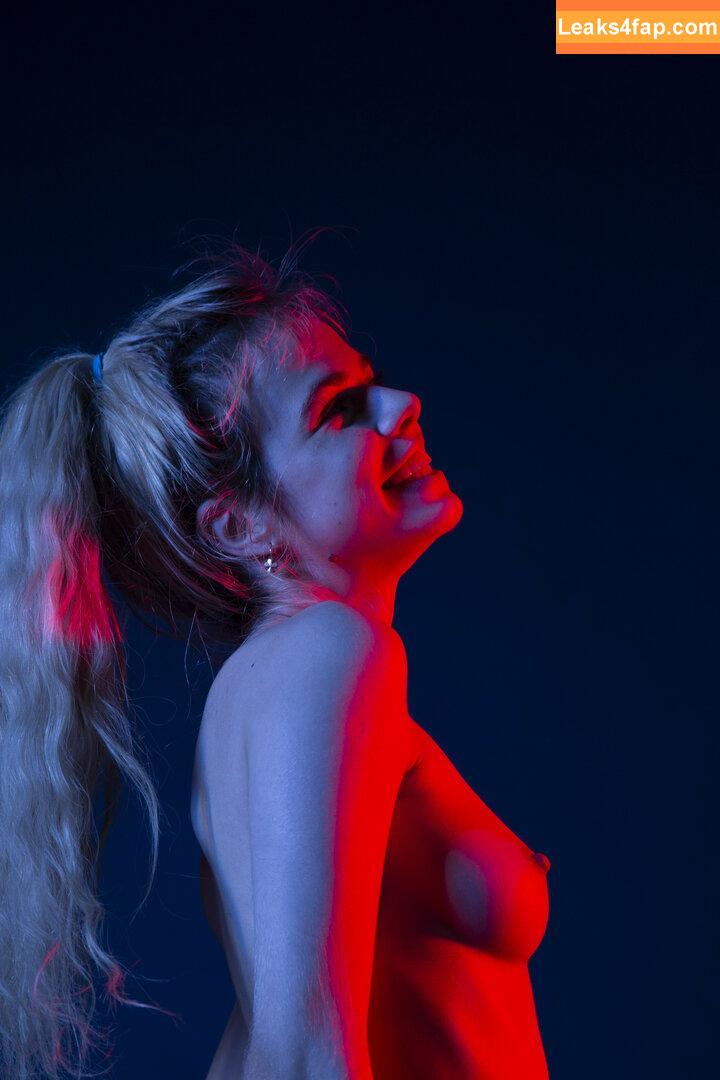 Alexandra Smelova / alex_lolly_ / smelovandmila leaked photo photo #0277