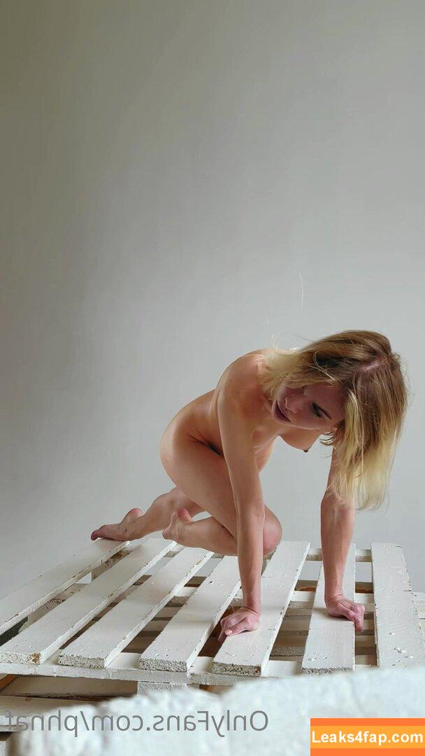 Alexandra Smelova / alex_lolly_ / smelovandmila leaked photo photo #0333
