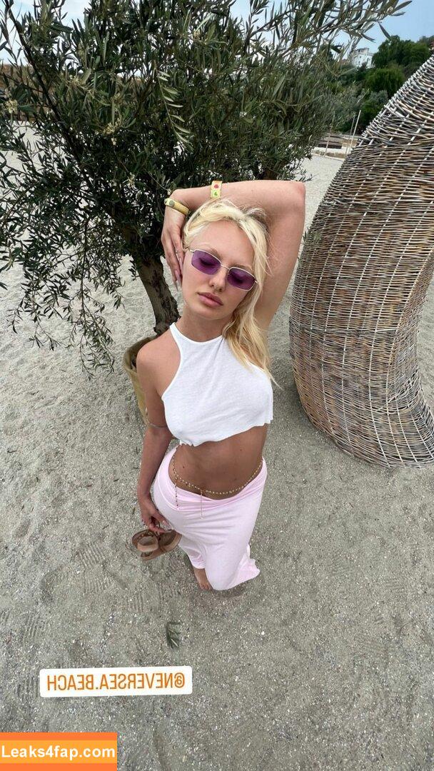 Alexandra Stan / alexandrastan слитое фото фото #0277