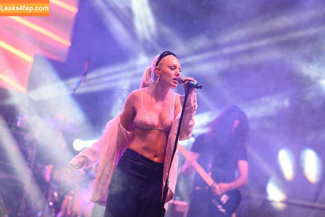 Alexandra Stan / alexandrastan слитое фото фото #0354