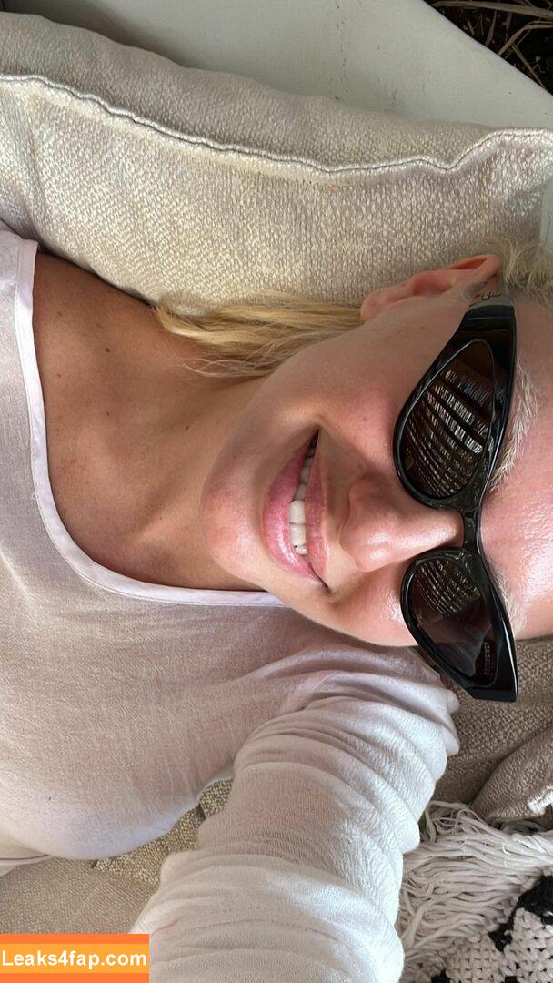 Alexandra Stan / alexandrastan слитое фото фото #0365