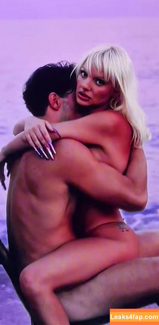 Alexandra Stan / alexandrastan слитое фото фото #0530