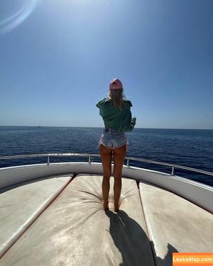 Alexandra Stan photo #0106