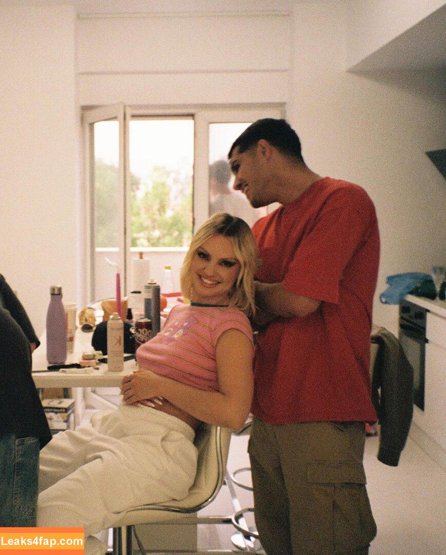 Alexandra Stan / alexandrastan слитое фото фото #1741