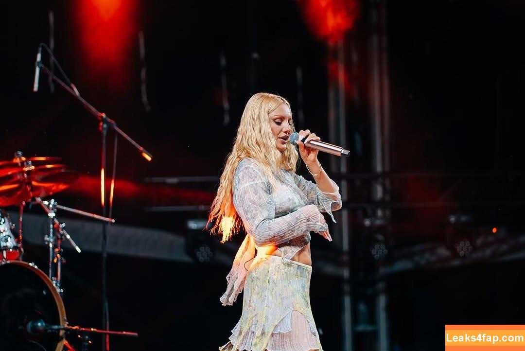 Alexandra Stan / alexandrastan leaked photo photo #1828