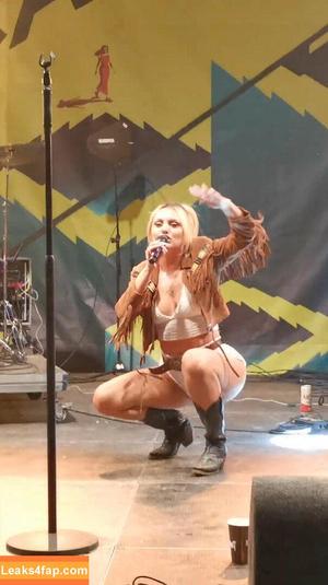 Alexandra Stan photo #1137