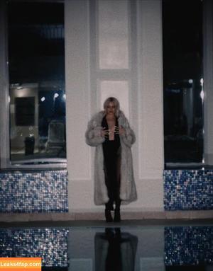 Alexandra Stan photo #1472