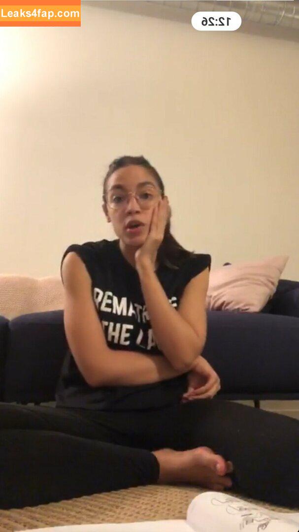 Alexandria Ocasio-Cortez / AOC / Alexandria Ocasio Cortez leaked photo photo #0060