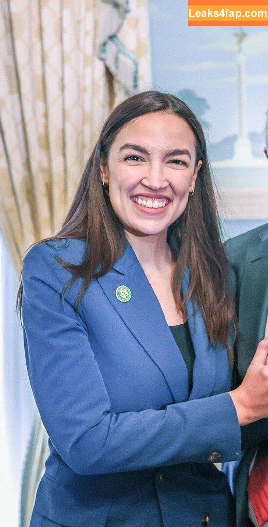 Alexandria Ocasio-Cortez / AOC / Alexandria Ocasio Cortez leaked photo photo #0108
