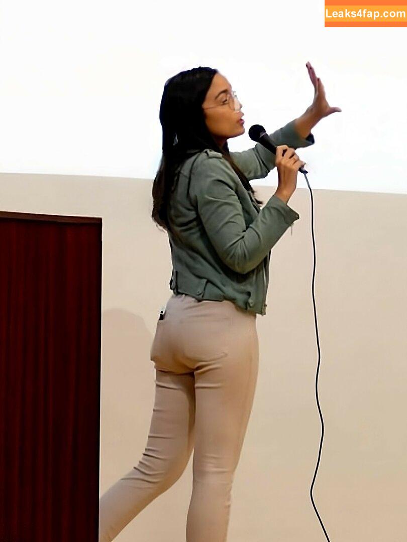 Alexandria Ocasio-Cortez / AOC / Alexandria Ocasio Cortez слитое фото фото #0143