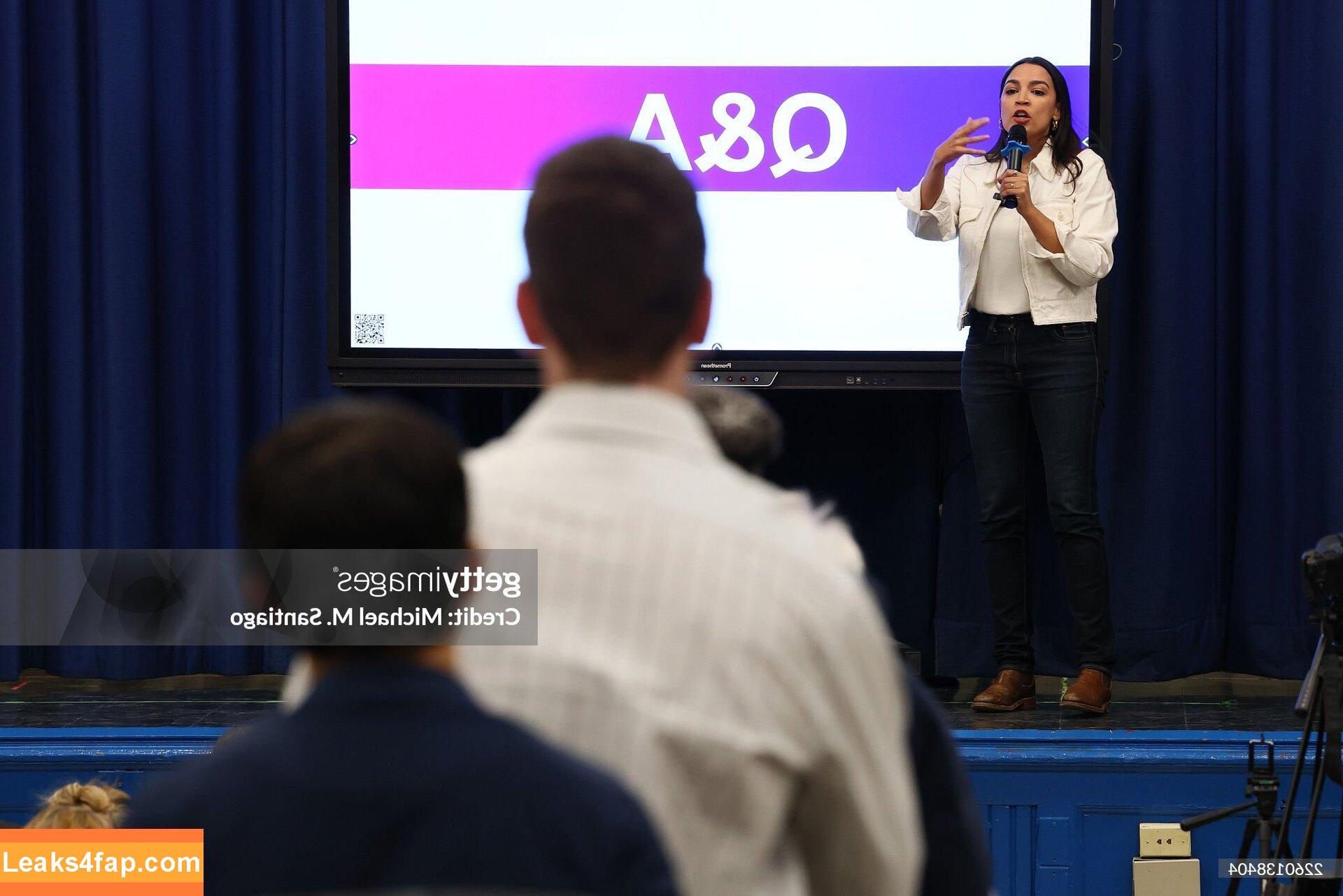 Alexandria Ocasio-Cortez / AOC / Alexandria Ocasio Cortez leaked photo photo #0364