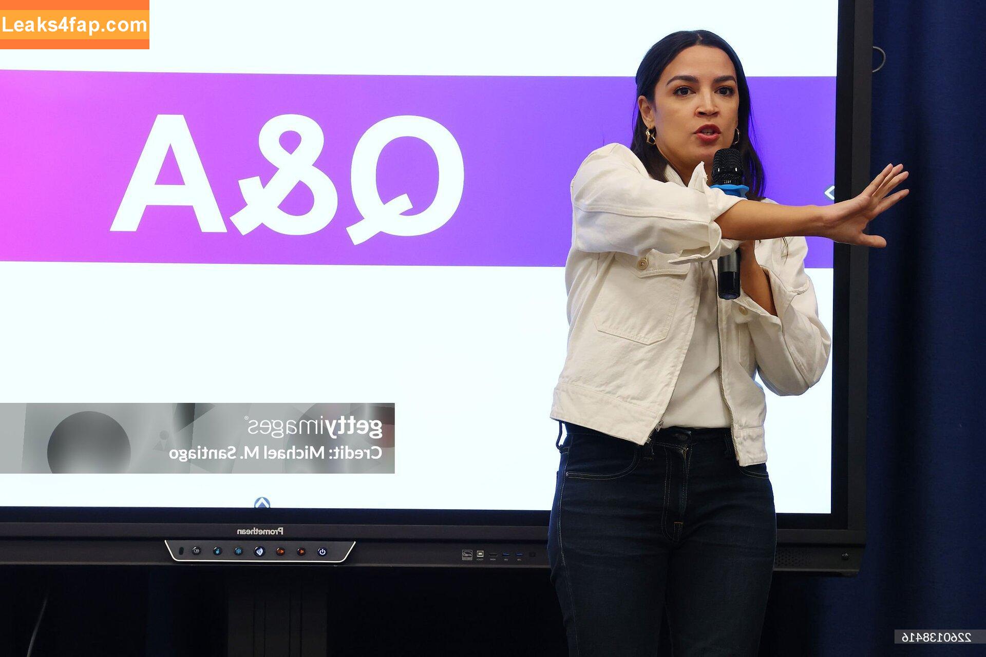 Alexandria Ocasio-Cortez / AOC / Alexandria Ocasio Cortez leaked photo photo #0365