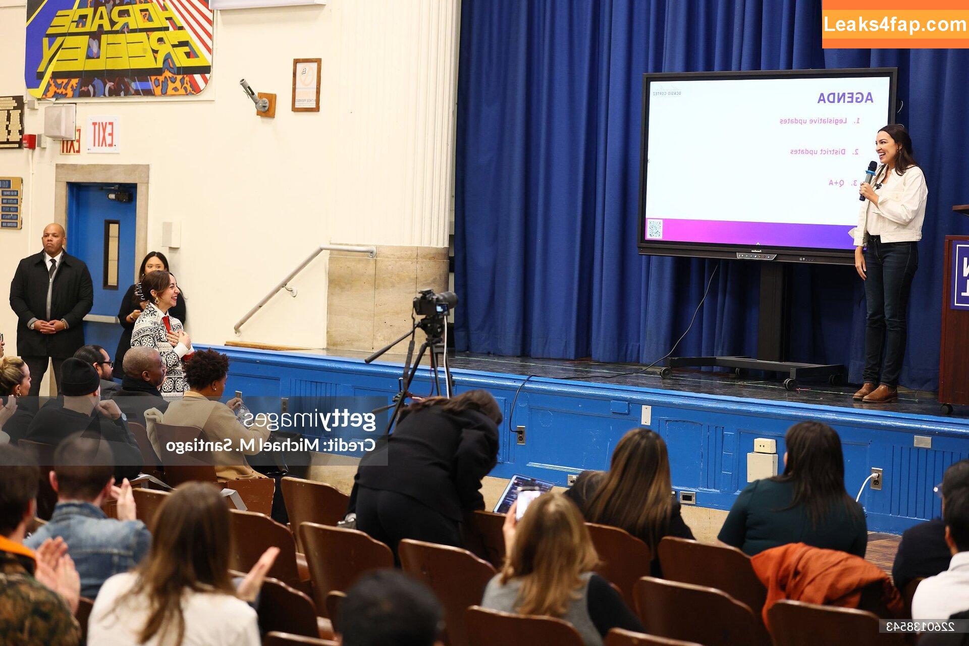 Alexandria Ocasio-Cortez / AOC / Alexandria Ocasio Cortez leaked photo photo #0372