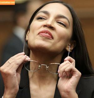 Alexandria Ocasio-Cortez фото #0001