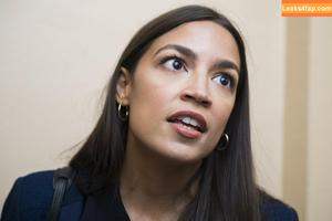 Alexandria Ocasio-Cortez фото #0011