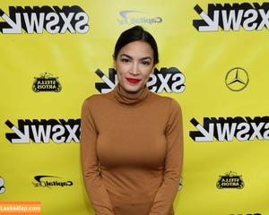 Alexandria Ocasio-Cortez фото #0017