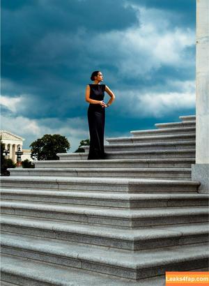 Alexandria Ocasio-Cortez фото #0036